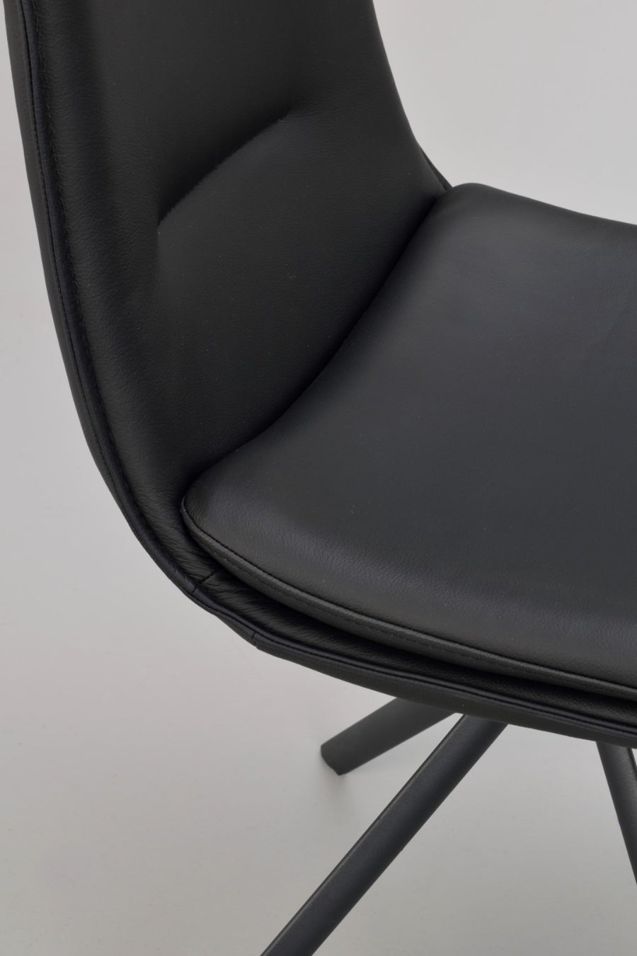 LOWELL Set mit 2 Drehstühlen aus Leder