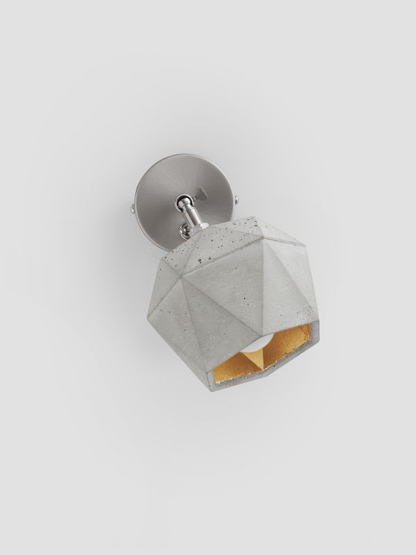[T2] Triangular Wall/ Ceiling Spot