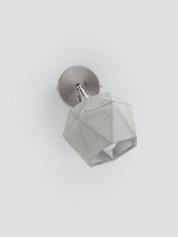 [T2] Triangular Wall/ Ceiling Spot