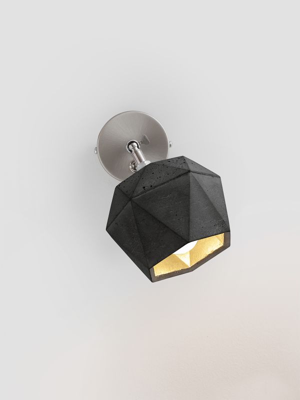 [T2] Triangular Wall/ Ceiling Spot