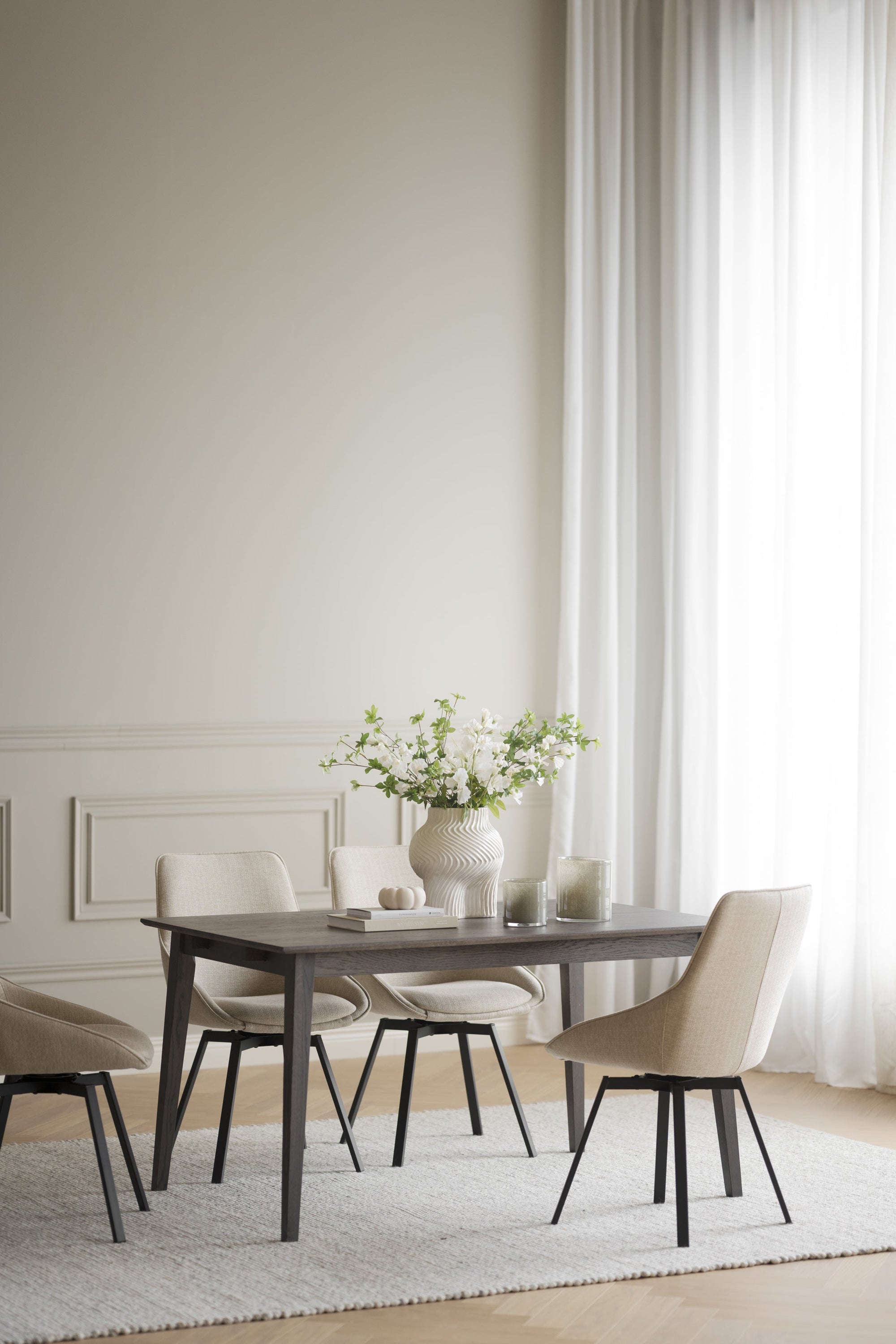 FILIPPA Dining Table 140CM/240CM – Dark brown / 140CM Standard Table – 3