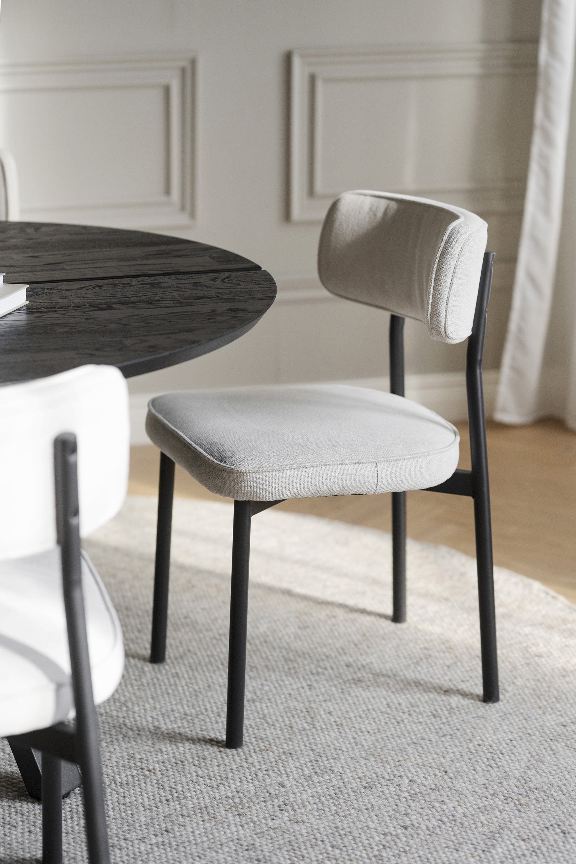 PAISLEY Set of 2 Chairs – Beige/Black – 5
