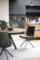 LOWELL Set of 2 Leather Swivel Chairs – Black leather – 2