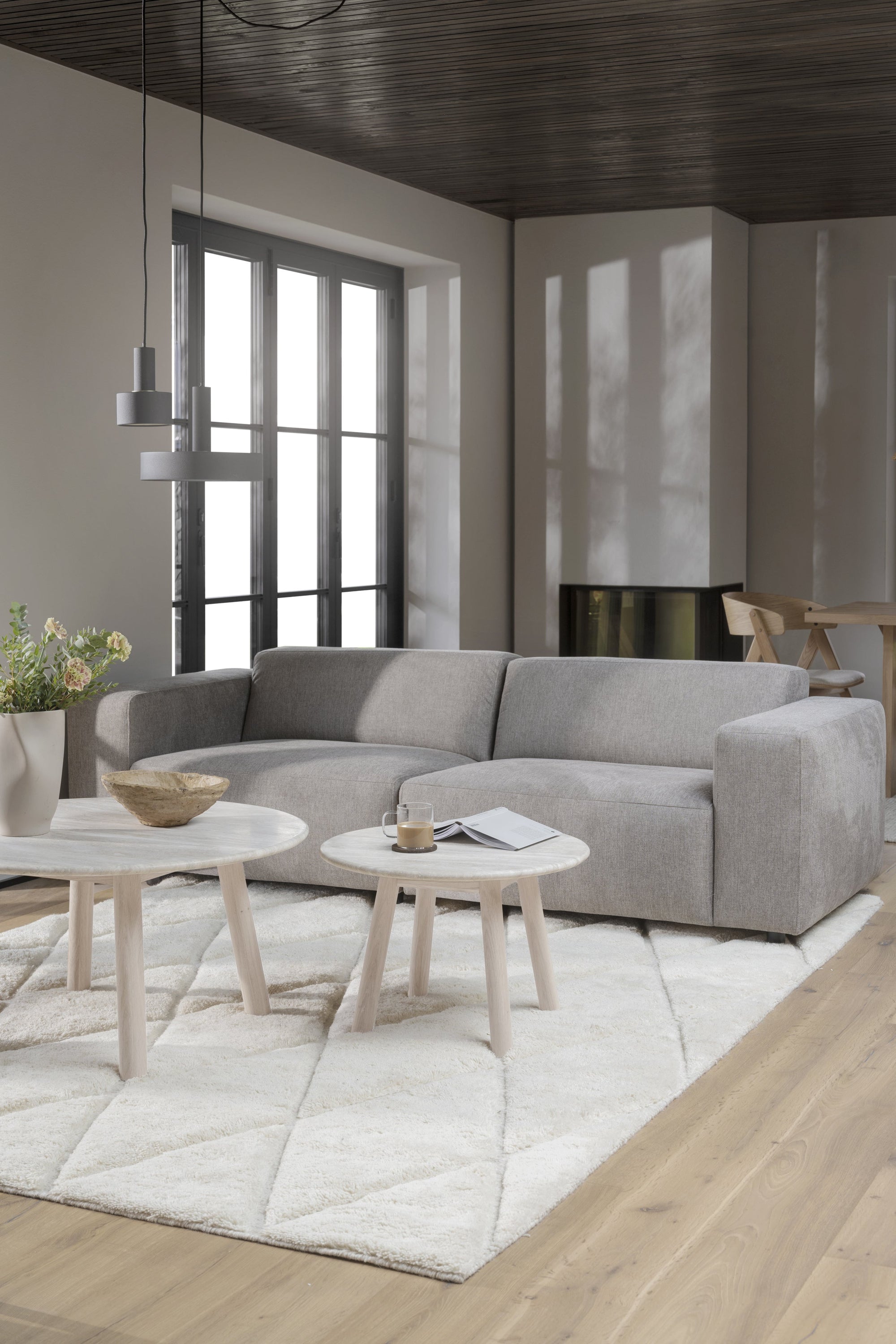 Taransay Travertine Coffee Table Ø90 cm – Beige / Whitewash Oak – 3