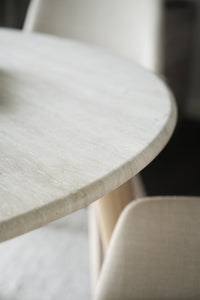 TARANSAY Round Table, Beige Travertine Top, Whitewash Legs Ø 125 CM – Default Title – 3