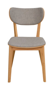 KATO Set of 2 Oak Chairs – lacquered oak/light grey fabric – 1