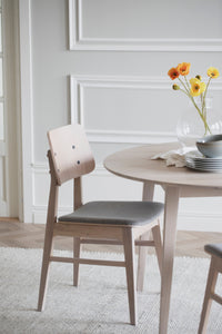NAGANO Set of 2 Chairs – whitewash oak/light grey fabric – 4