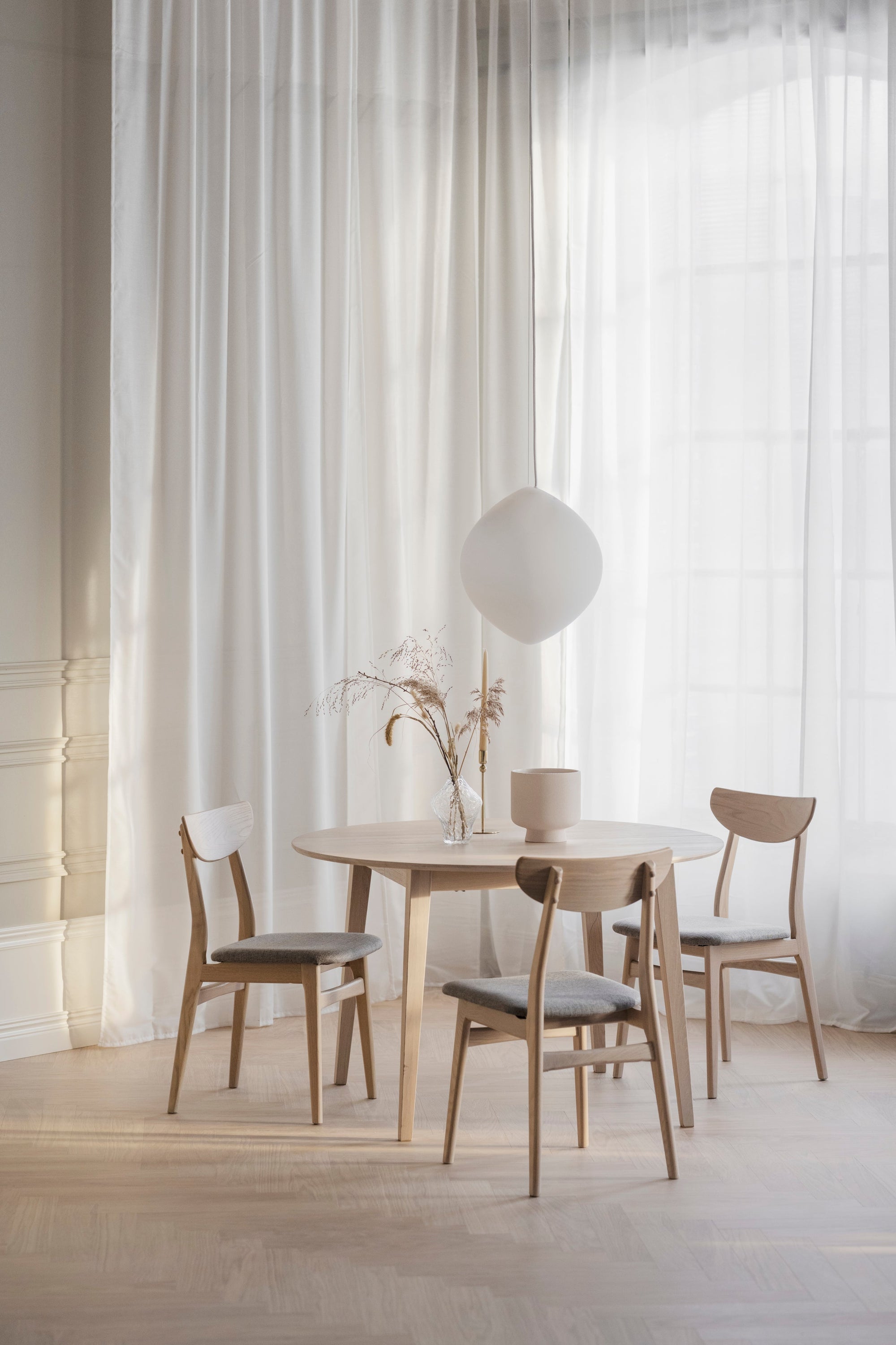 RODHAM Set of 2 Chairs – white wash oak/light grey – 4