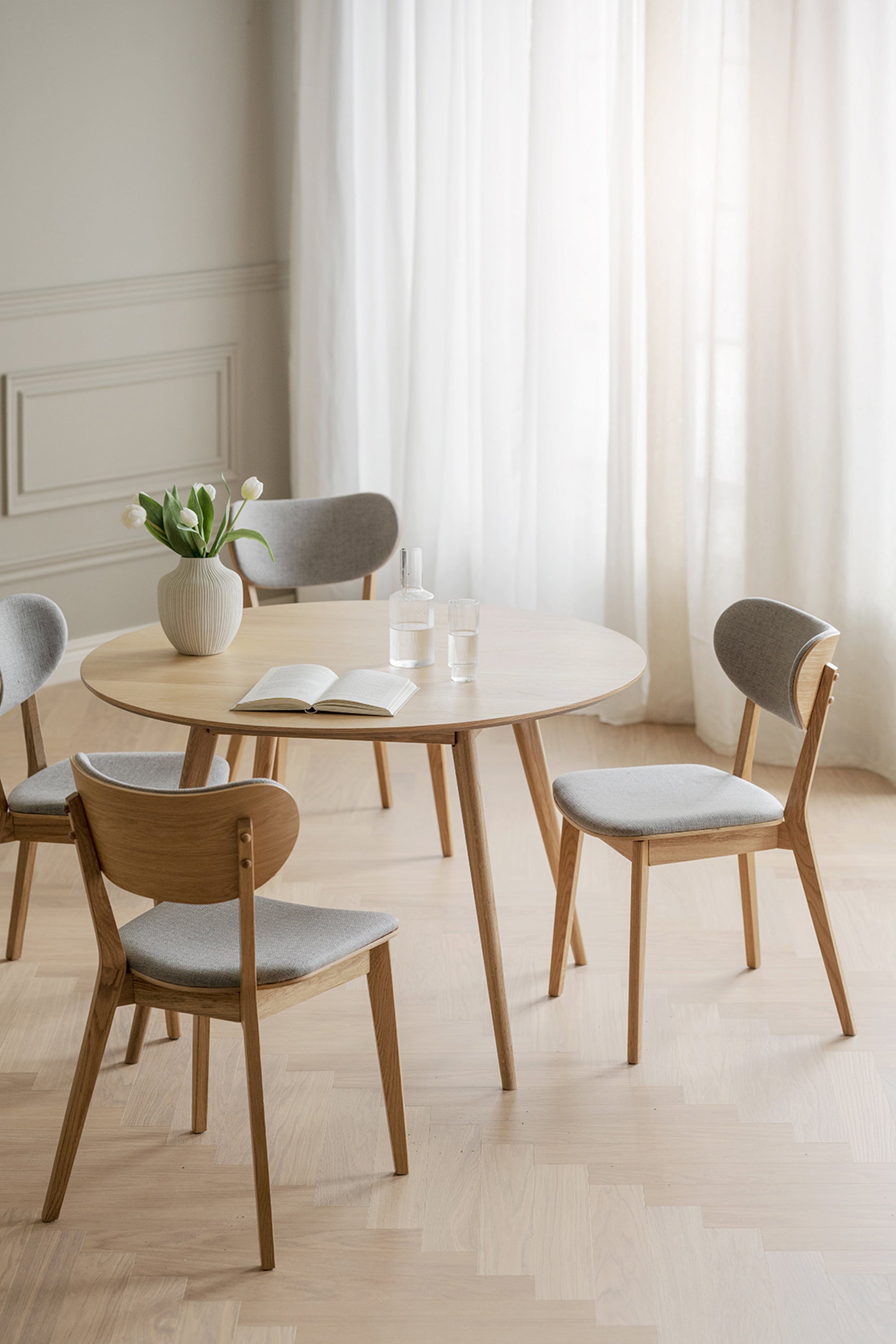 YUMI Round Table 115CM – Oak – 2