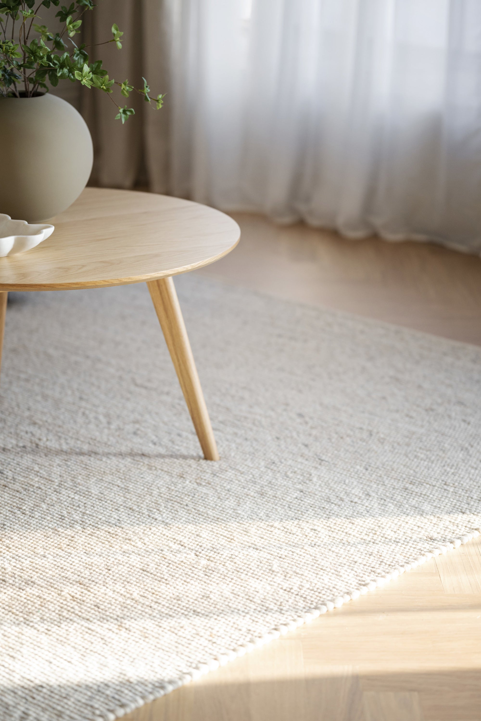 YUMI Coffee Table – Round / Oak – 7