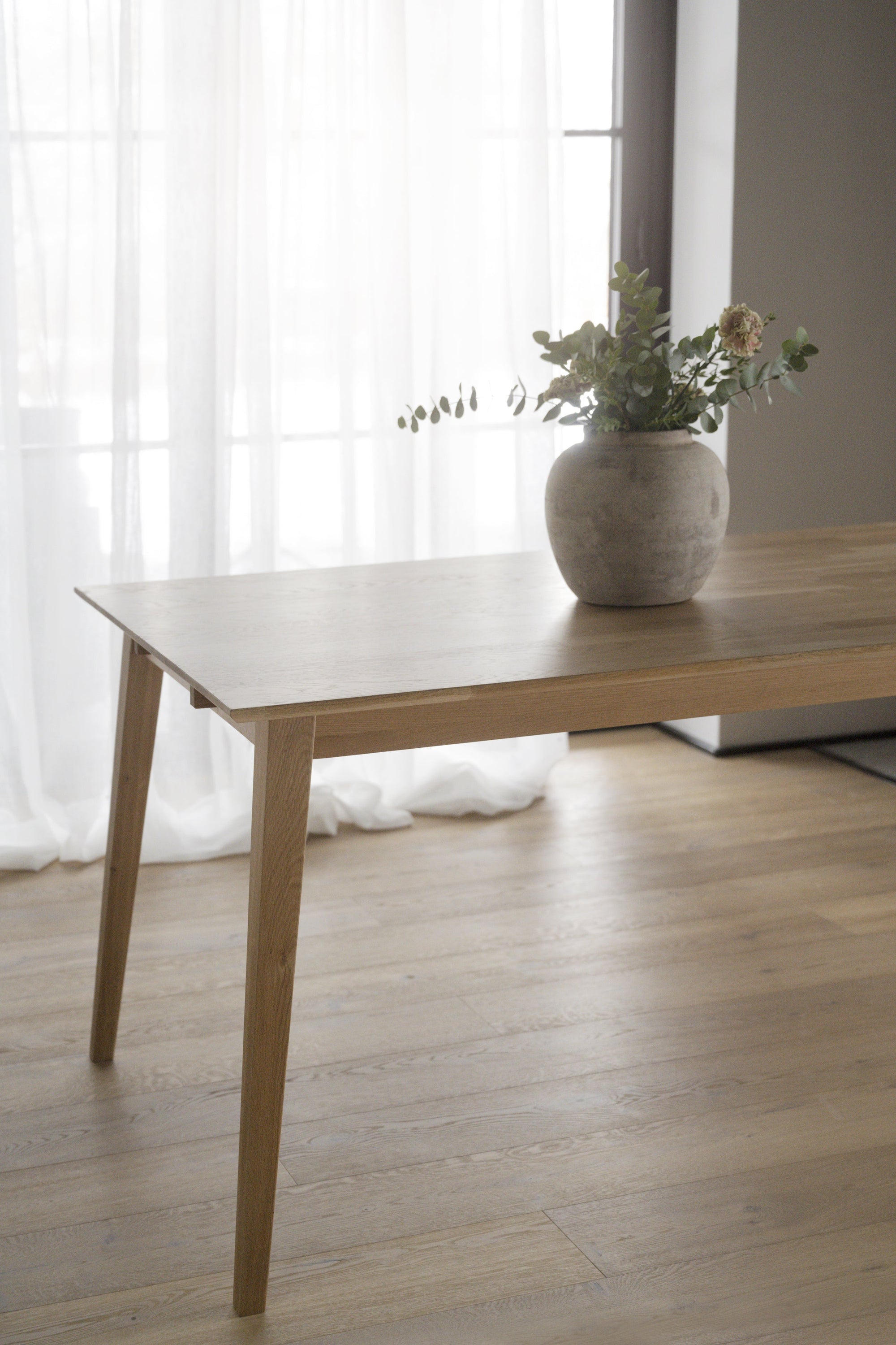 FILIPPA Oak Dining Table 180CM/230CM/280CM – Oak / 180CM Standard table – 5