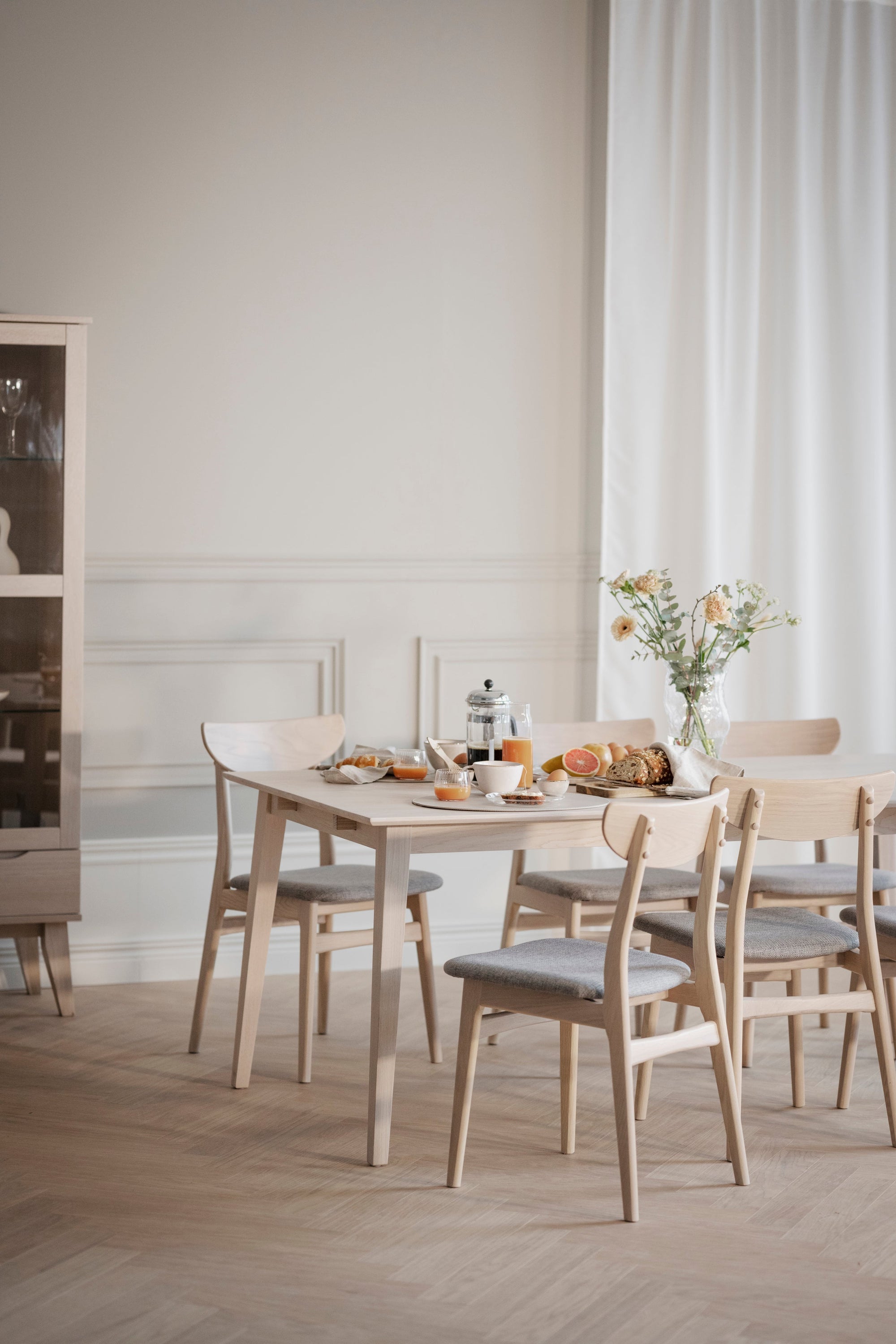 FILIPPA Oak Dining Table 180CM/230CM/280CM – Whitewashed oak / 180CM Standard table – 2