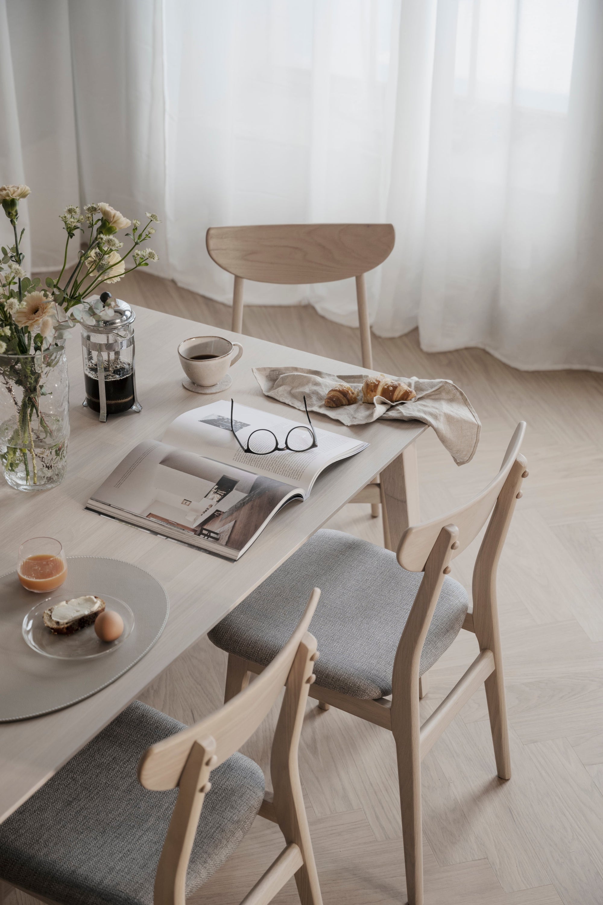 FILIPPA Dining Table 140CM/240CM – Whitewash top and legs / 140CM Standard Table – 4