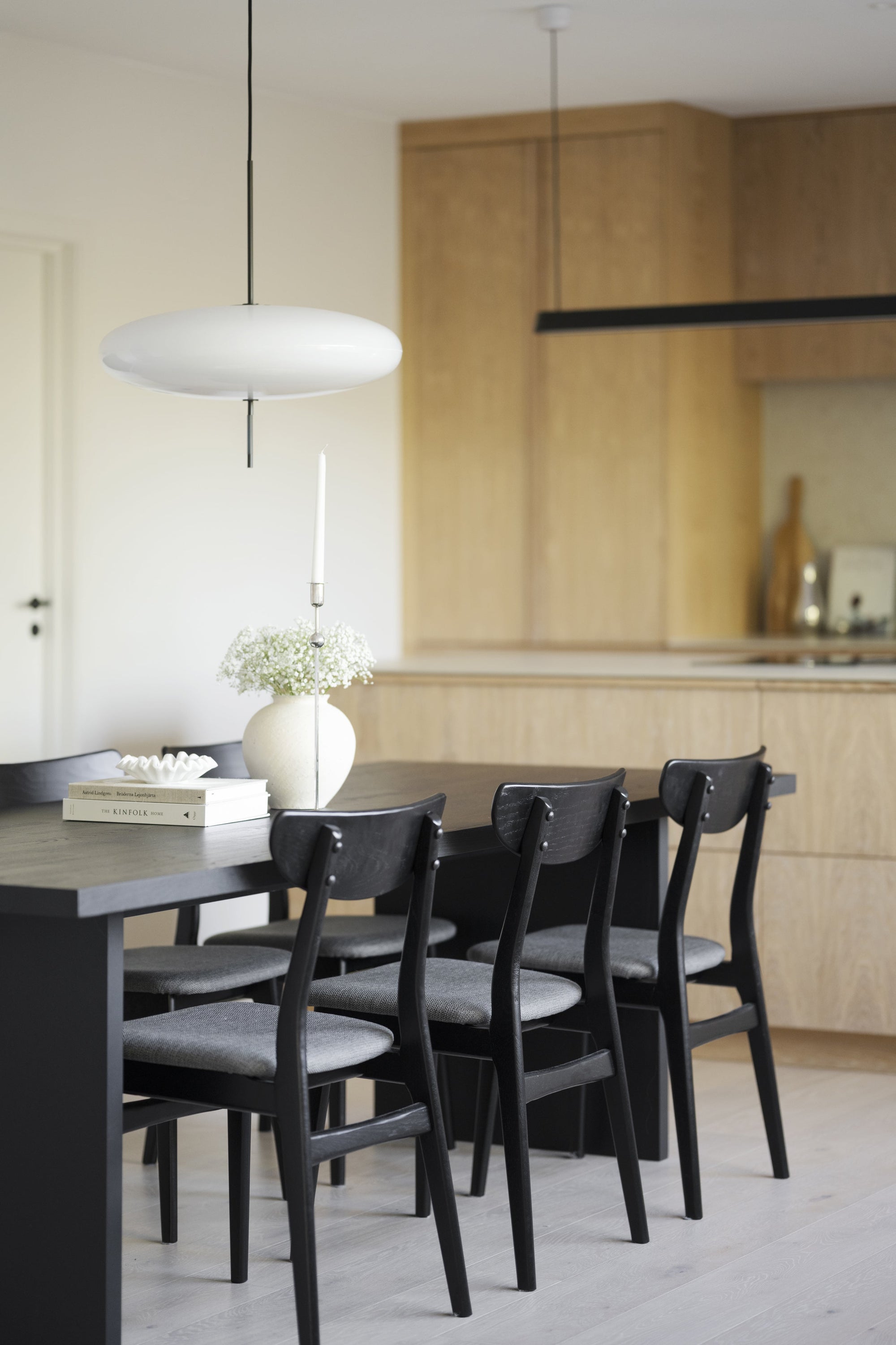 Emmett Dining Table 240 x 95 cm – Black Ash – 4