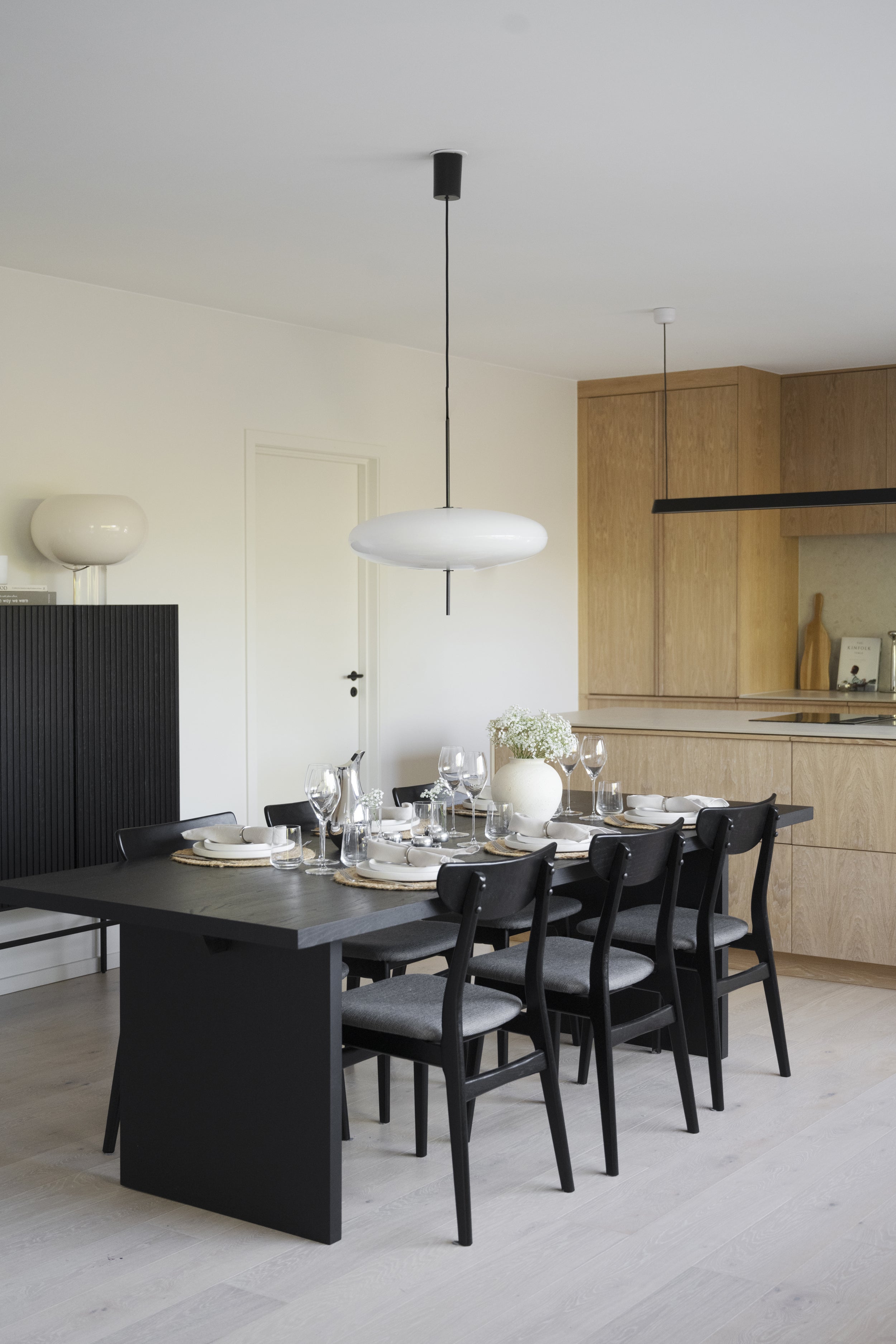 Emmett Dining Table 240 x 95 cm – Black Ash – 2