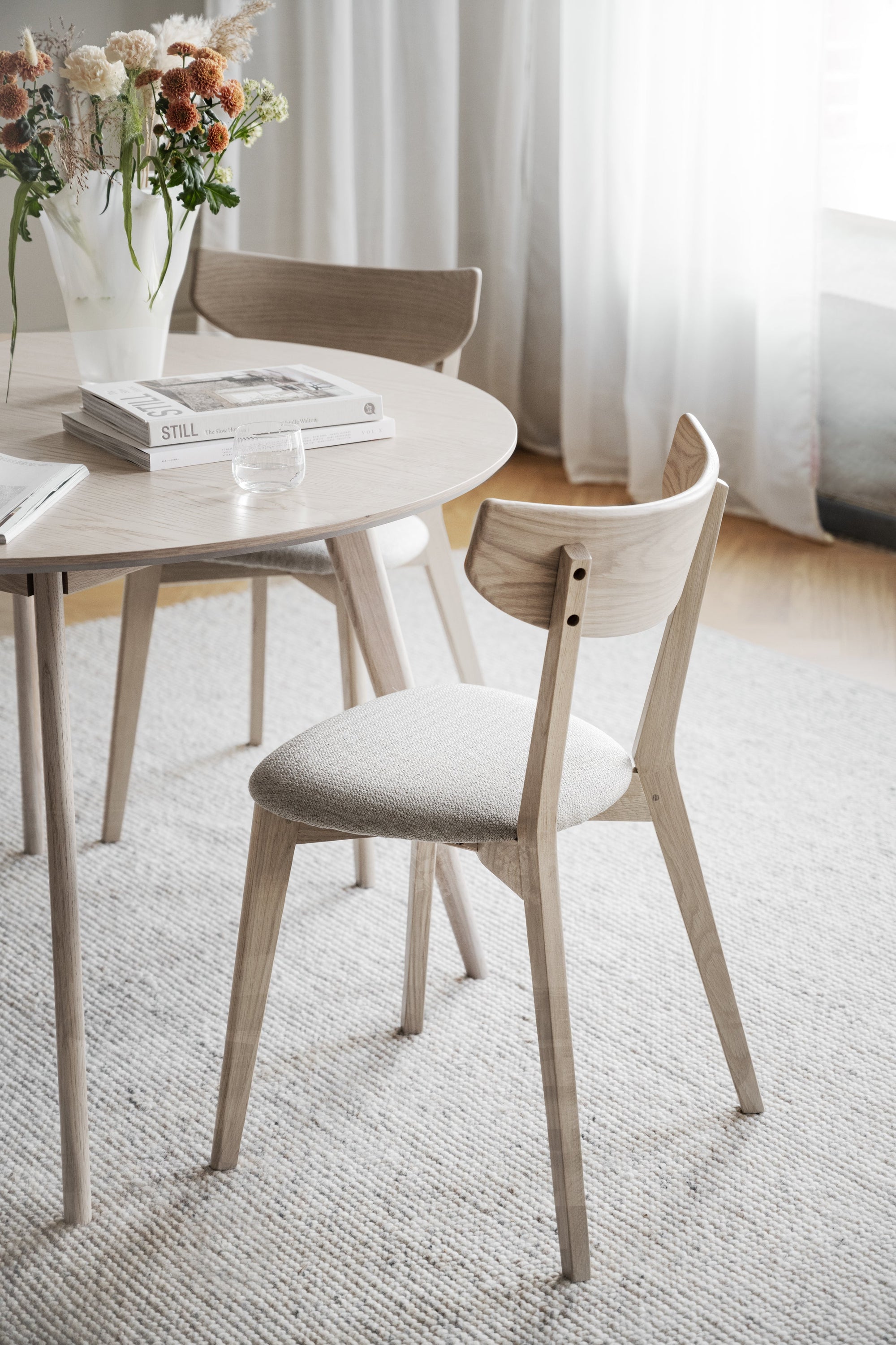 AMI Set of 2 Chairs – whitewash oak/grey-beige seat – 2