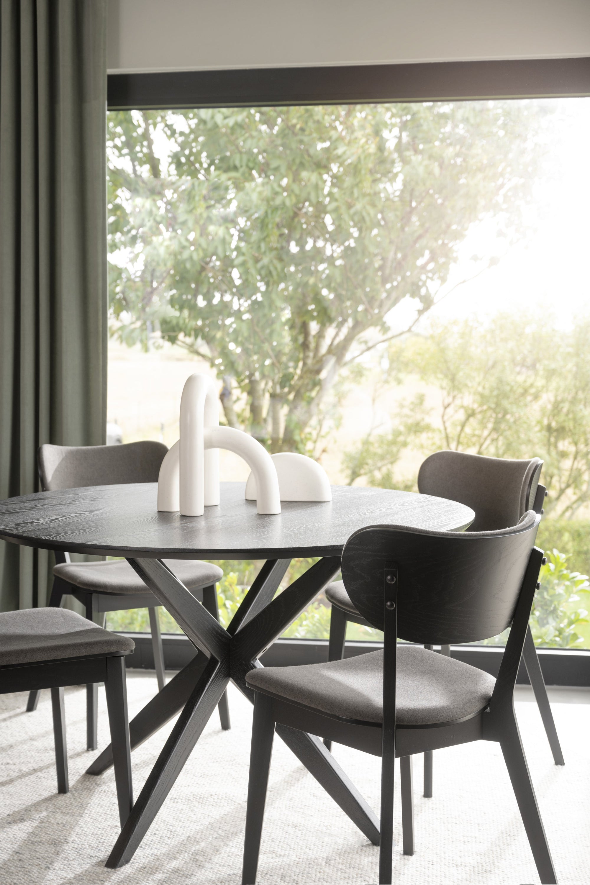 KATO Set of 2 Black Oak Chairs – Default Title – 8