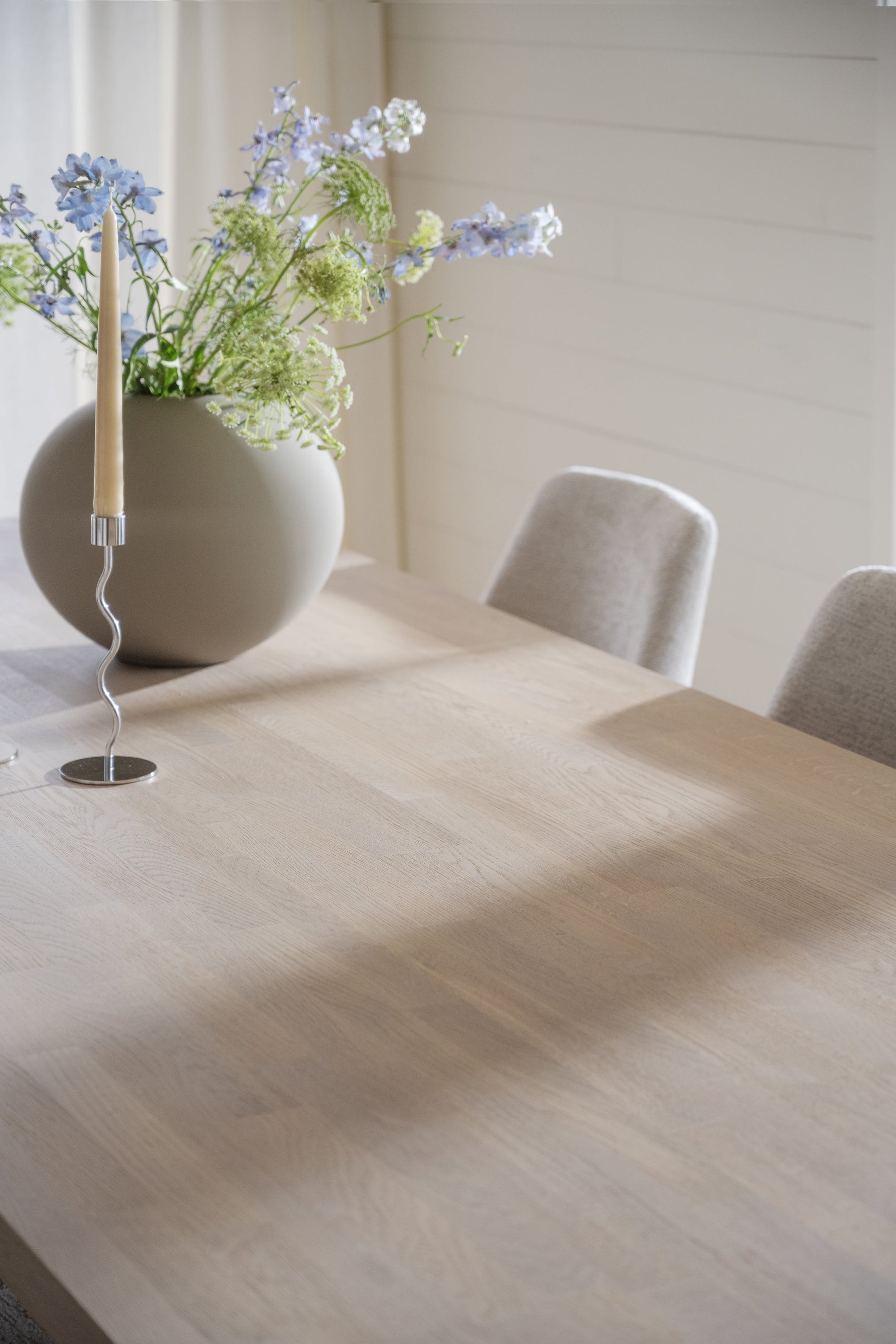 Emmett Dining Table 240 x 95 cm – Whitewash Oak – 3