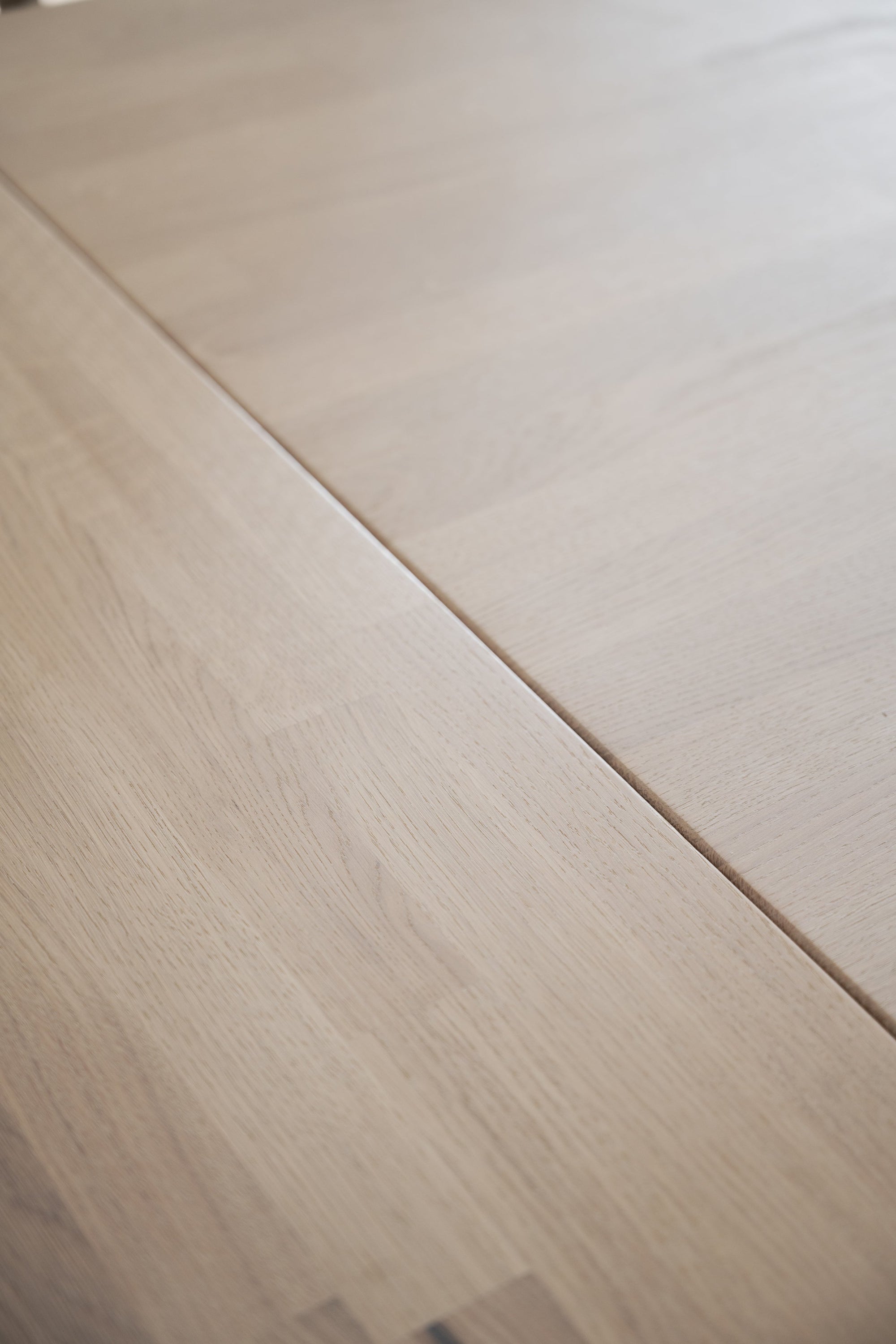 Markham Dining Table 140 x 90 cm – Whitewash Oak – 5