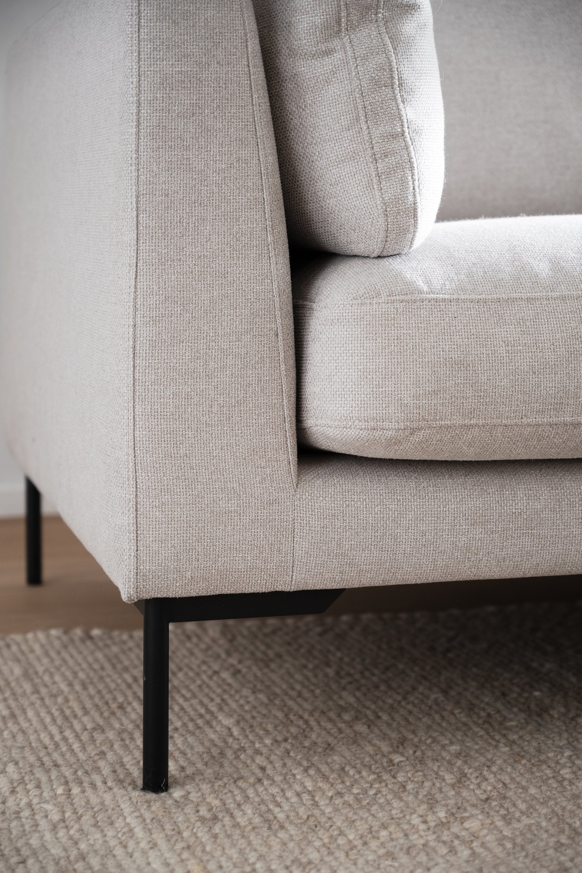 Corwin 3.5-Seater Sofa with Chaise Longue – Right-facing chaise – 6
