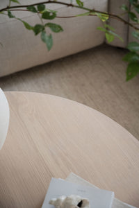 YUMI Coffee Table – Round / Lacquered veneered whitewash oak – 3