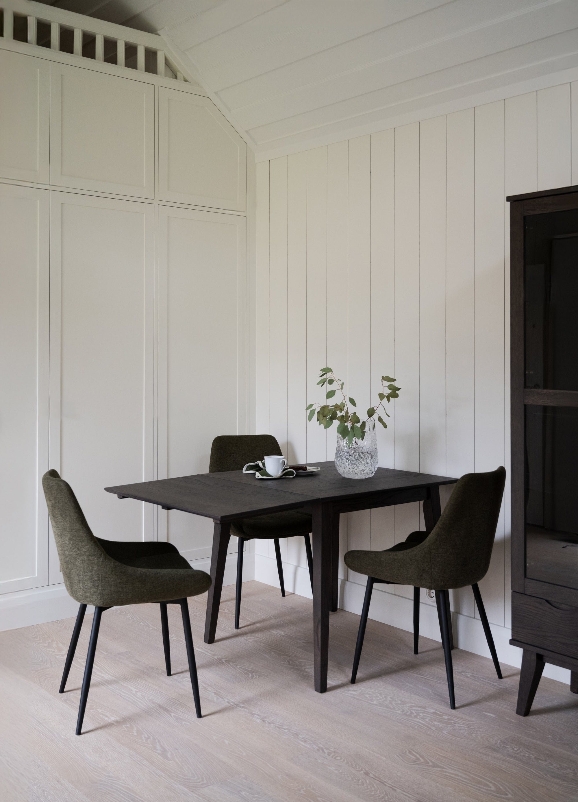 FILIPPA Drop Leaf Table 80CM & 120CM – Dark Brown Oak / Medium 80CM – 3