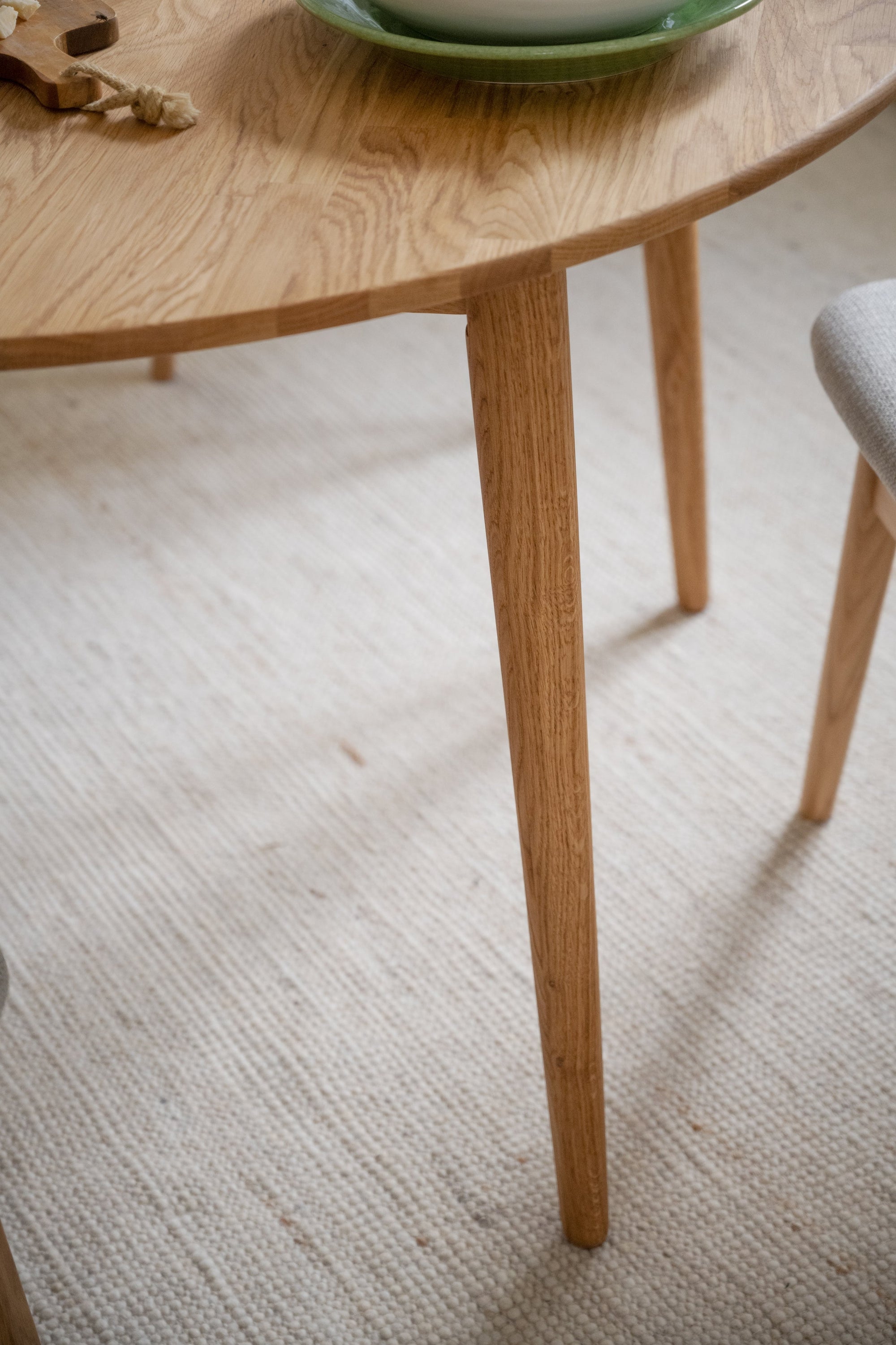 Tyler Round Extendable Dining Table Ø120 cm – Oak – 4