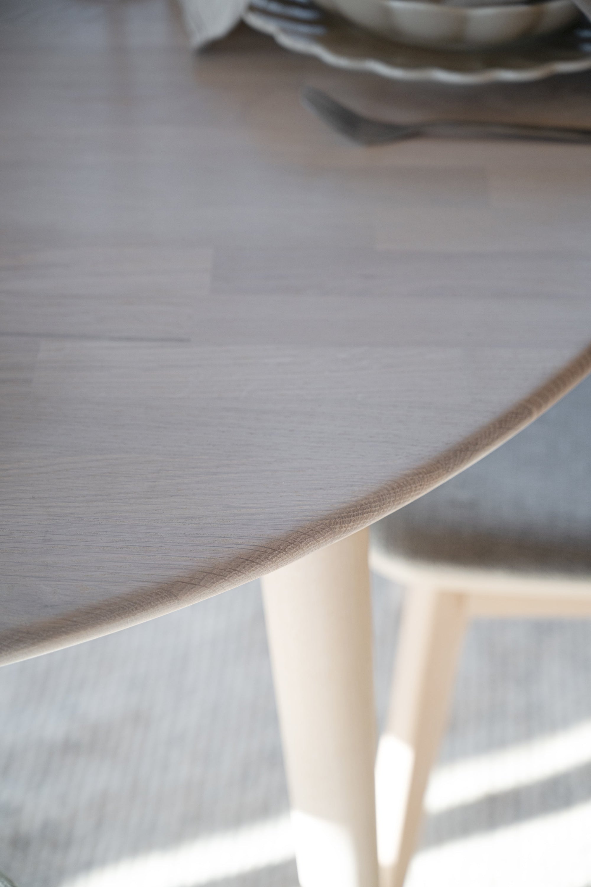Tyler Round Extendable Dining Table Ø120 cm – Whitewash Oak – 6