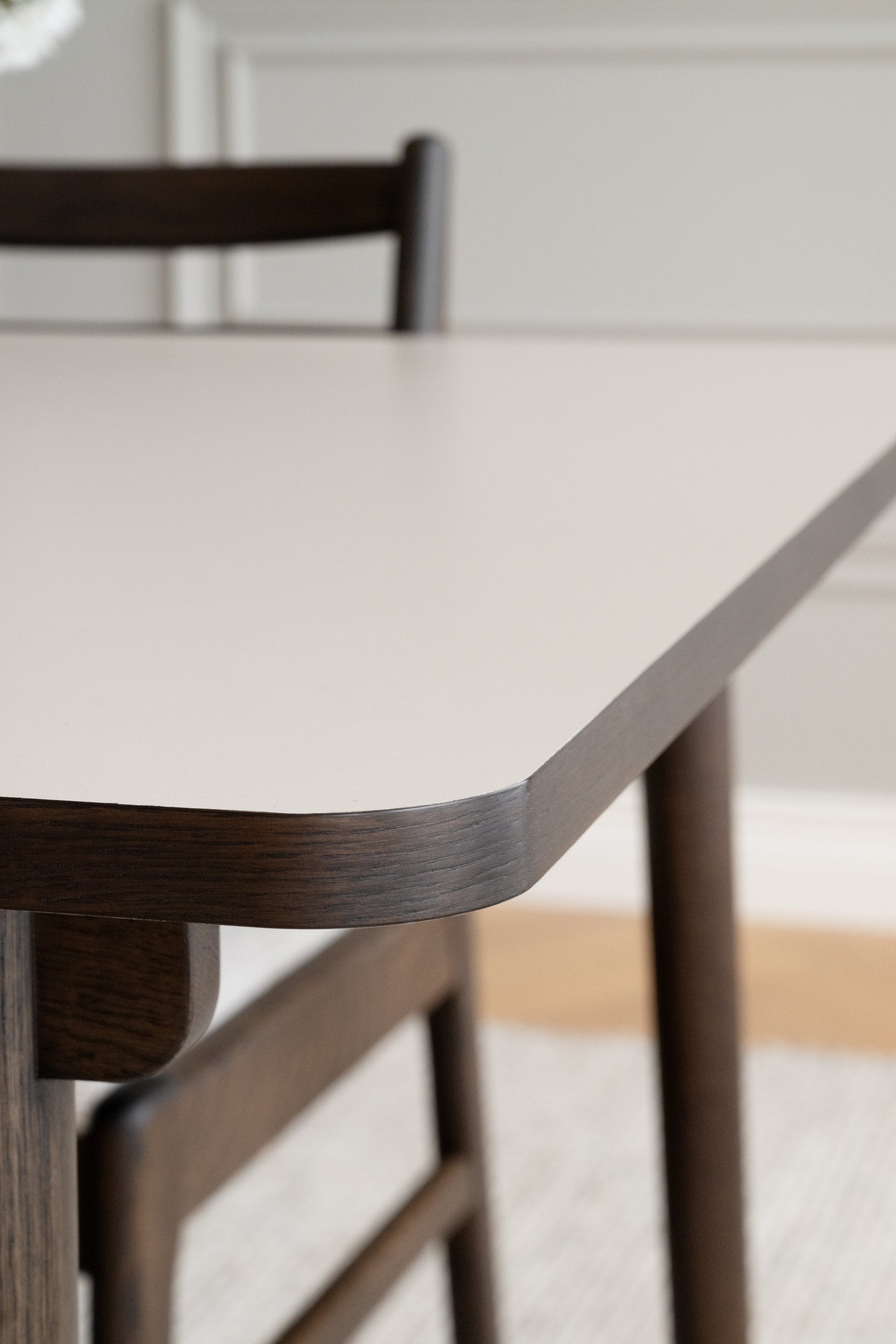 Fairmount Dining Table 220 x 95 cm – Beige / Brown Oak – 5