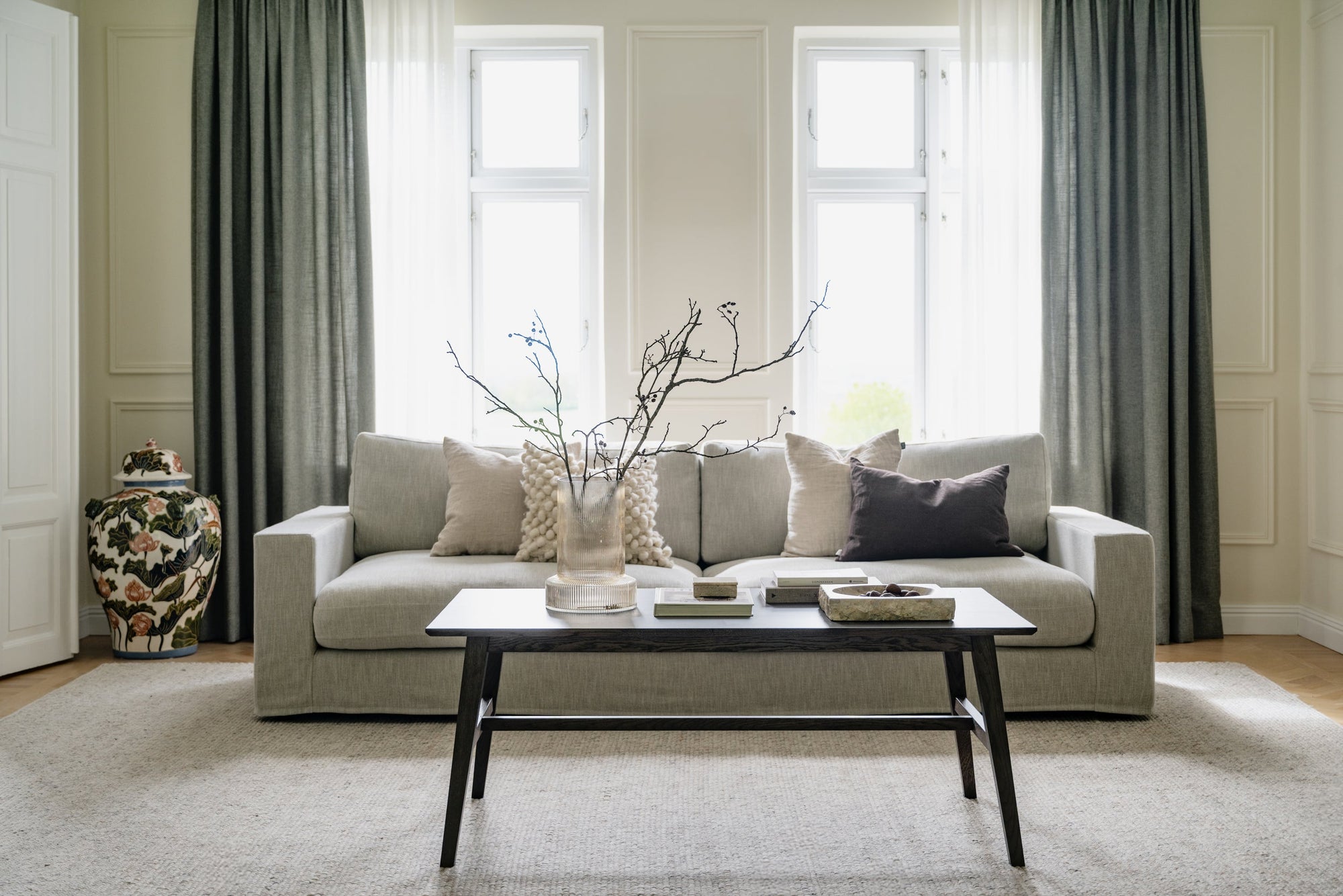 FILIPPA Coffee Table 130CM – Dark Brown Oak – 3