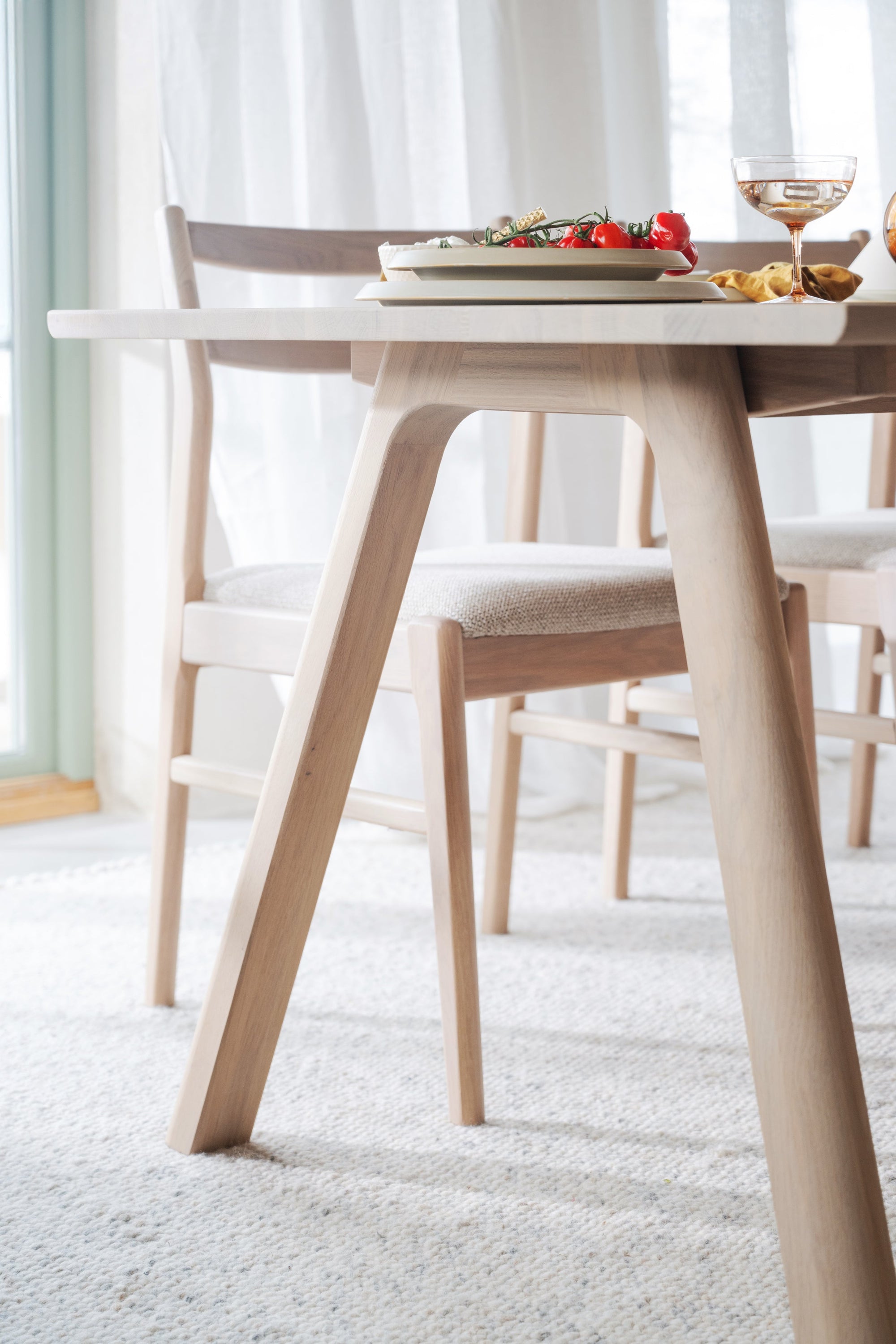 Clapperton Extendable Dining Table 220 x 95 cm – Whitewash Oak – 6