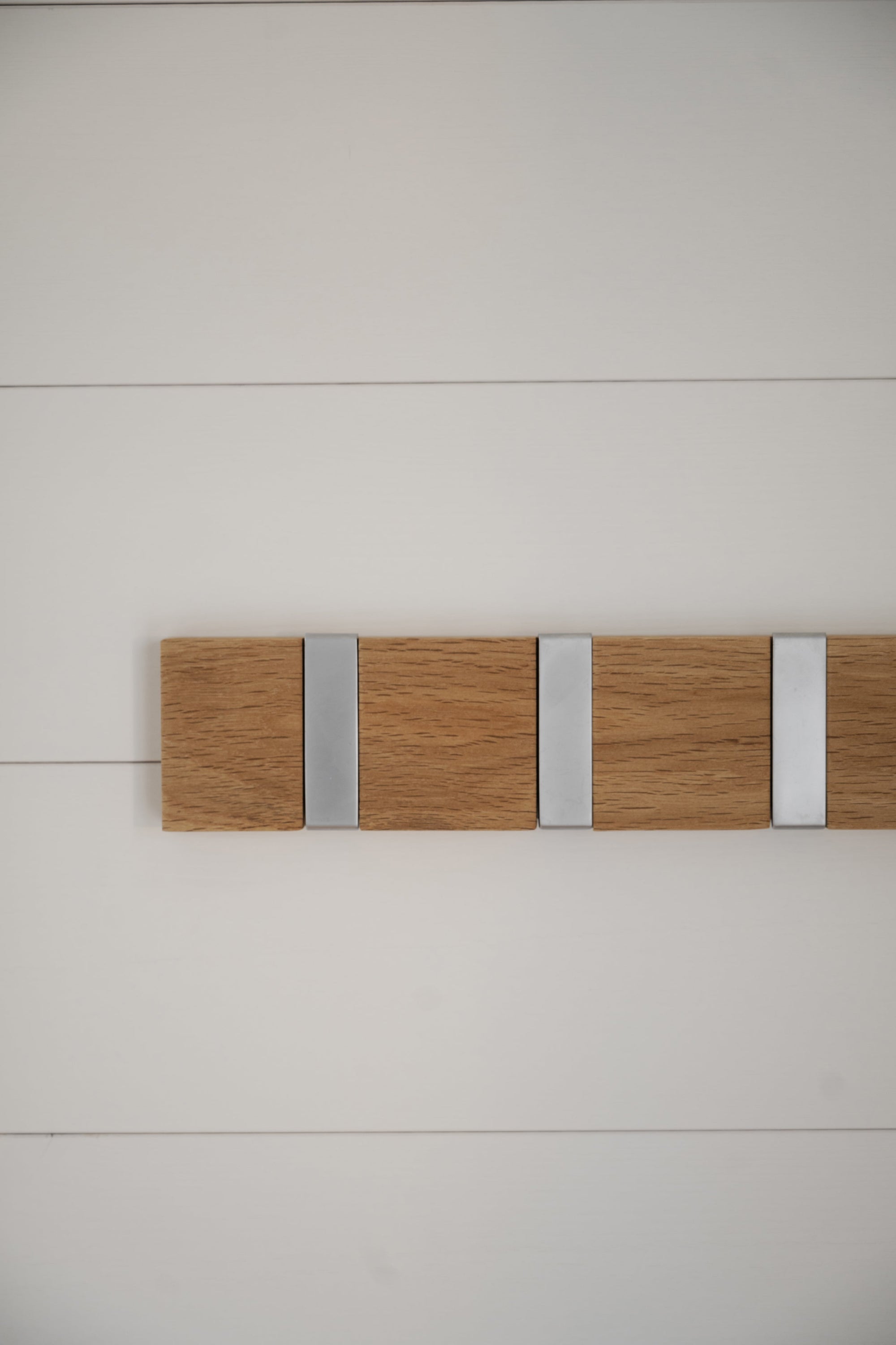 Confetti Hook Rail 50 cm – Oiled Oak – 2