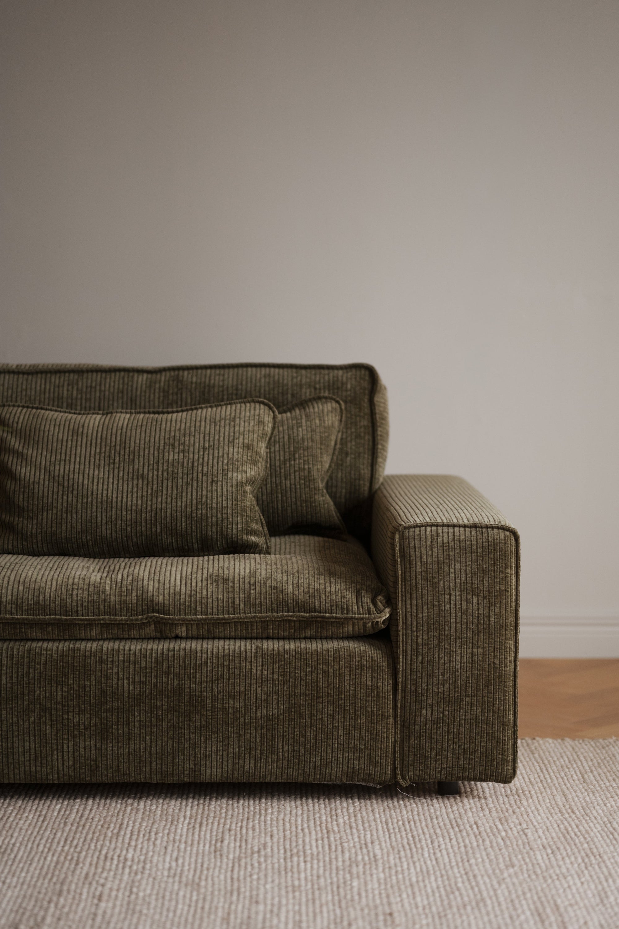 Rawlins Maxi 3-Seater Sofa – Green Corduroy – 4