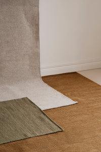 Moorfields Wool Rug 240 x 340 cm – Saffron Yellow – 3
