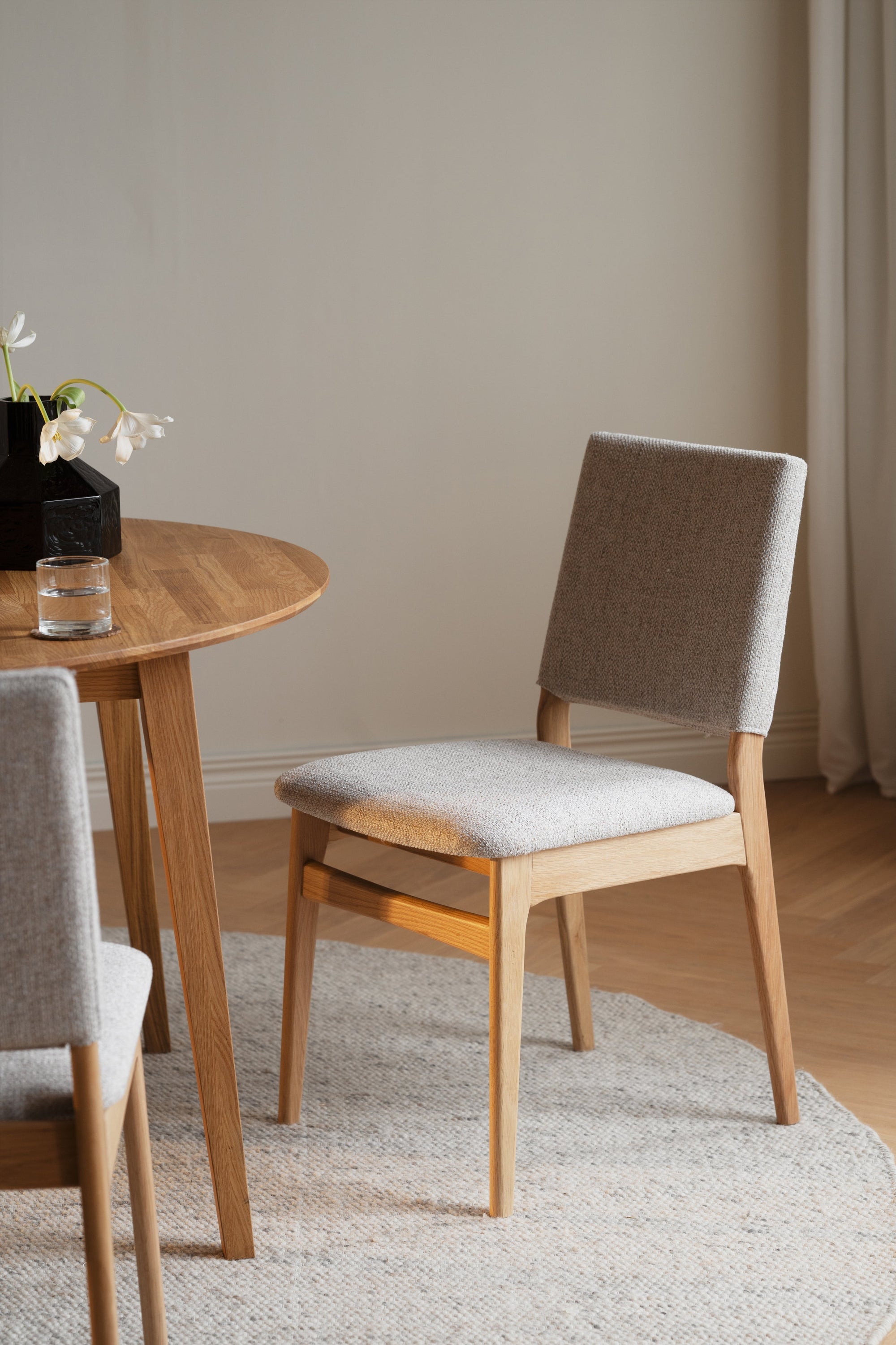 Medford Upholstered Dining Chair (Set of 2) – Oak / Light Beige – 2