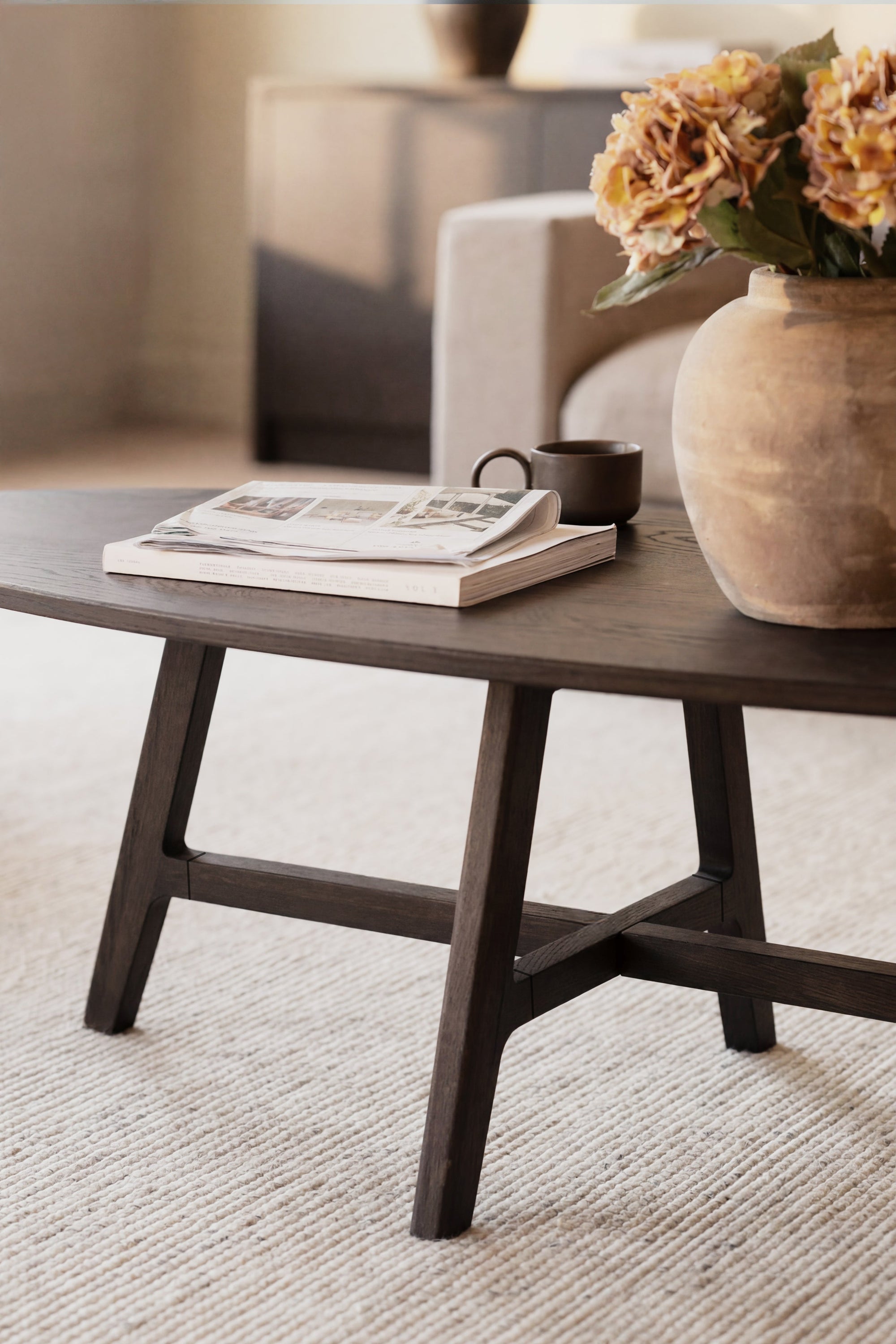 Dumbarton Oval Coffee Table 146 x 58 cm – Brown Oak – 3
