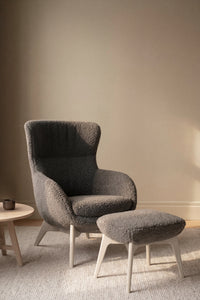 Dunbrody Lounge Chair with Footstool – Grey Beige Faux Sheepskin / Whitewash Oak – 2
