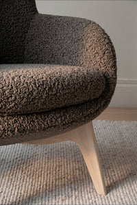 Dunbrody Lounge Chair with Footstool – Grey Beige Faux Sheepskin / Whitewash Oak – 4