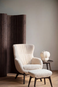 Dunbrody Lounge Chair with Footstool – Light Beige Faux Sheepskin / Brown Oak – 2