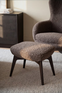 Dunbrody Lounge Chair with Footstool – Grey Beige Faux Sheepskin / Brown Oak – 3