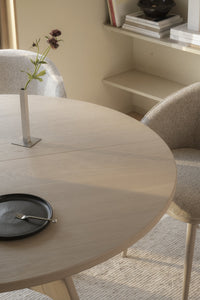 Stockbridge Round Extendable Dining Table 130 cm – Whitewash Oak – 6
