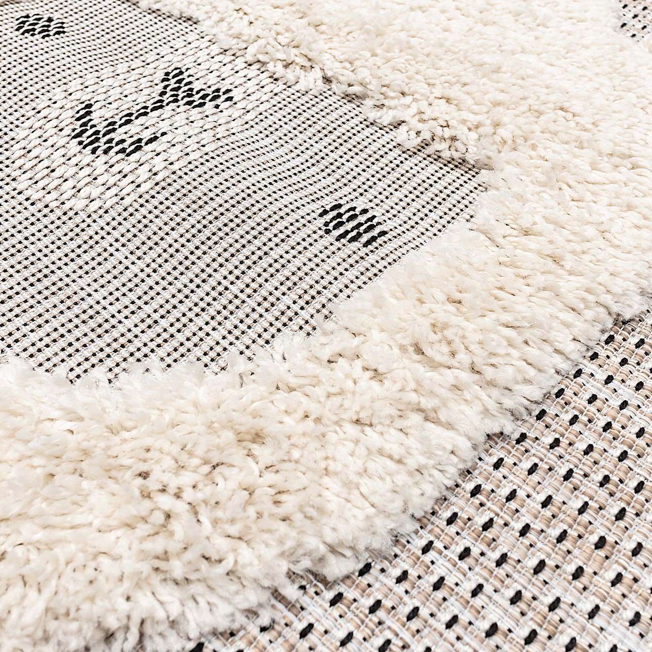 LOVELY LLAMA Rug
