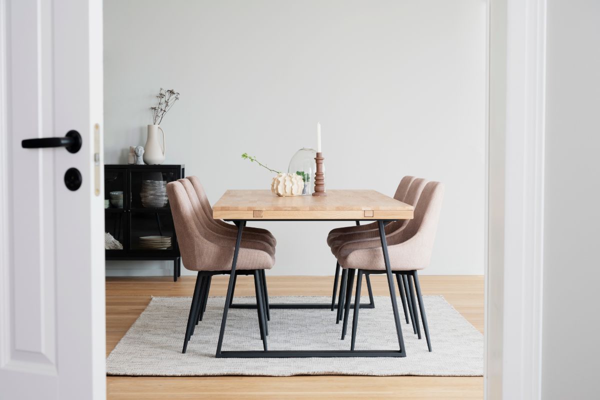 BROOKLYN Esstisch mit U-Beinen aus Eiche 220/320CM ROWICO