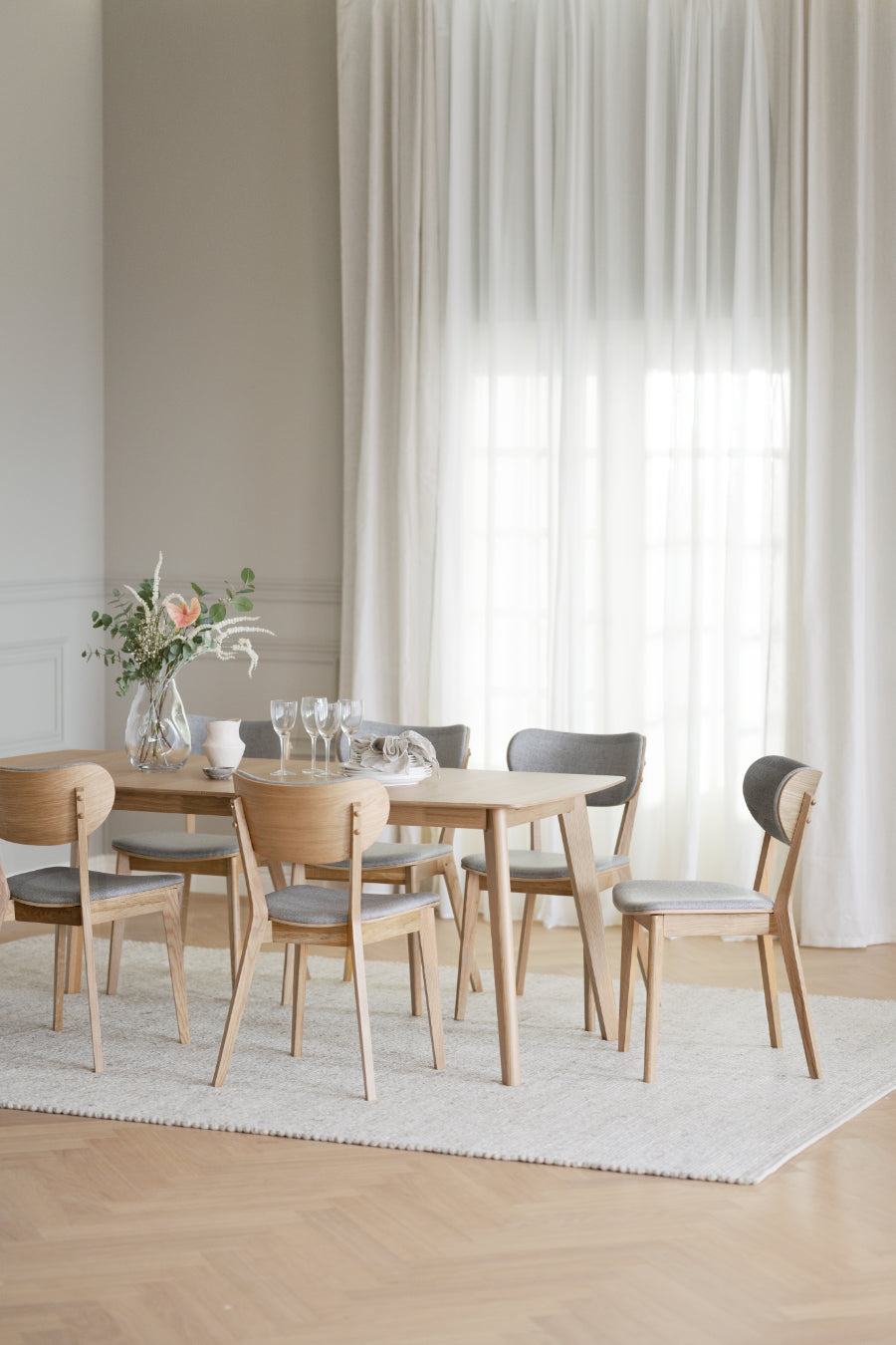 KATO Set of 2 Oak Chairs