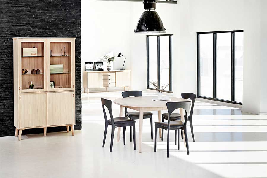 SORØ 120 Glass Cabinet 115CM, CASØ- D40Studio