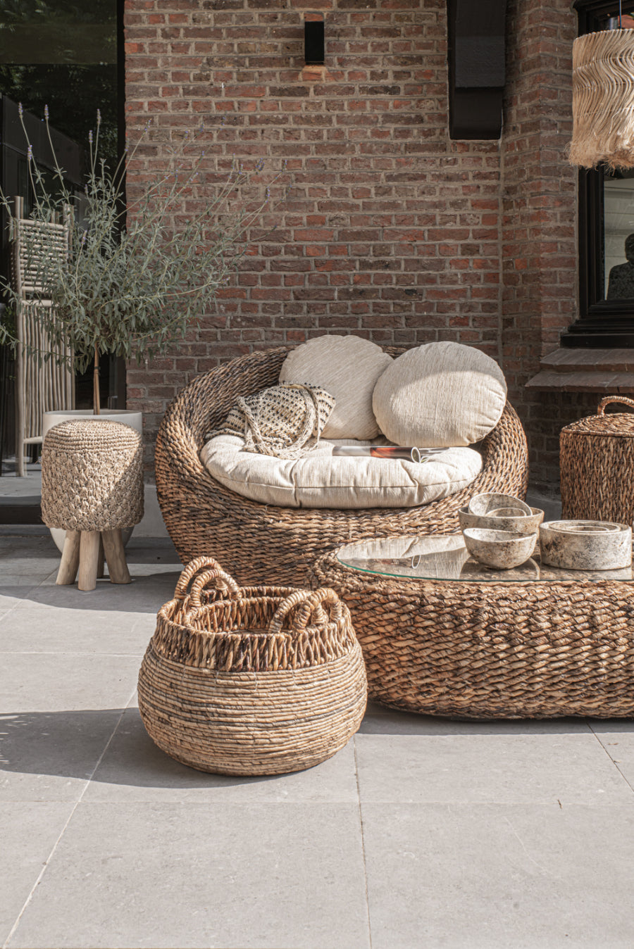 RAFFIA Tressed Stool