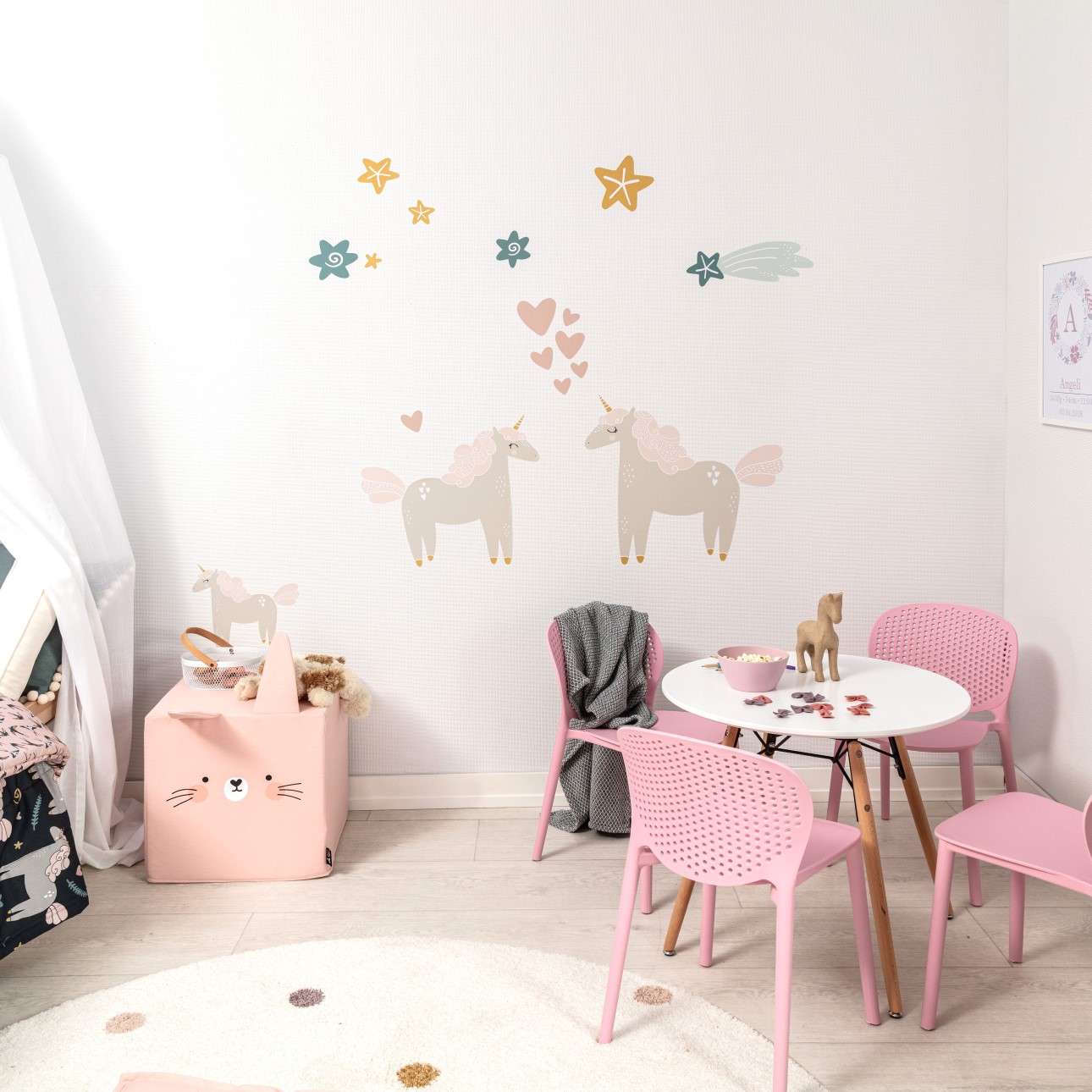 Lovely Unicorn Sticker Set - 105 x 100 cm