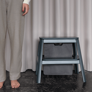 STEP IT UP Step Stool