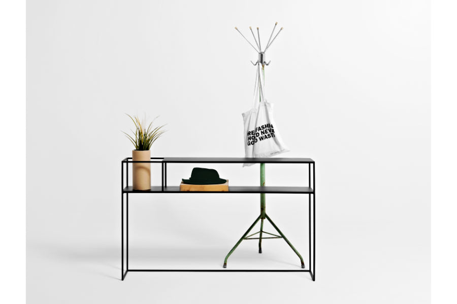 SENSO Blumenkonsole aus Metall