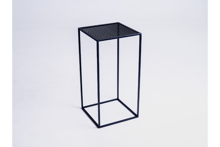 MATRIX Couchtisch aus Metall